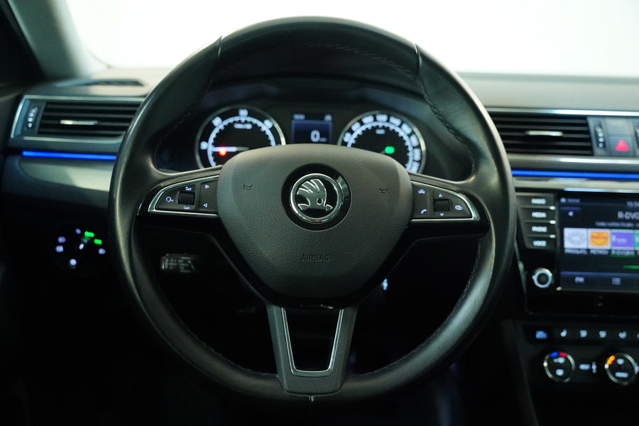 Škoda Superb 2.0 TDI 4x4 Style – foto 18