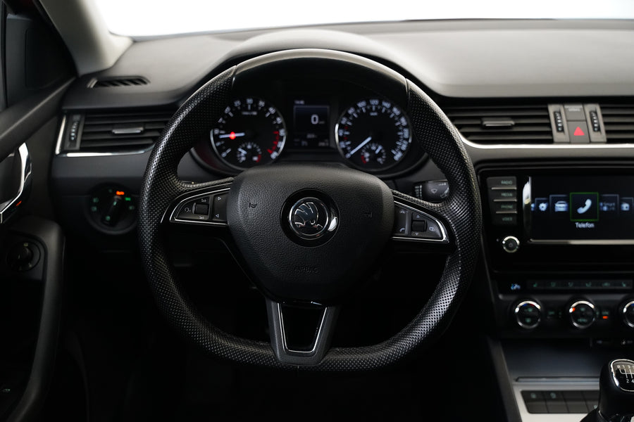 Škoda Octavia 1.6 TDI 81 kW Style – foto 18