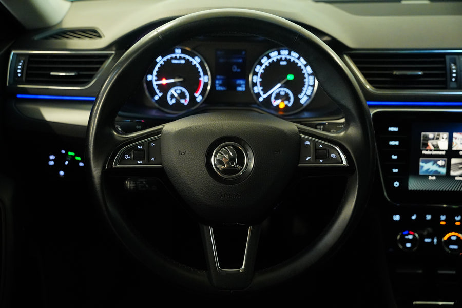 Škoda Superb 2.0 TDI 140 KW – foto 18