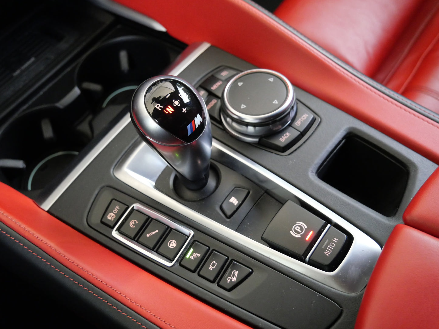 BMW X6 M 4.4 V8 TwinTurbo 423 kW