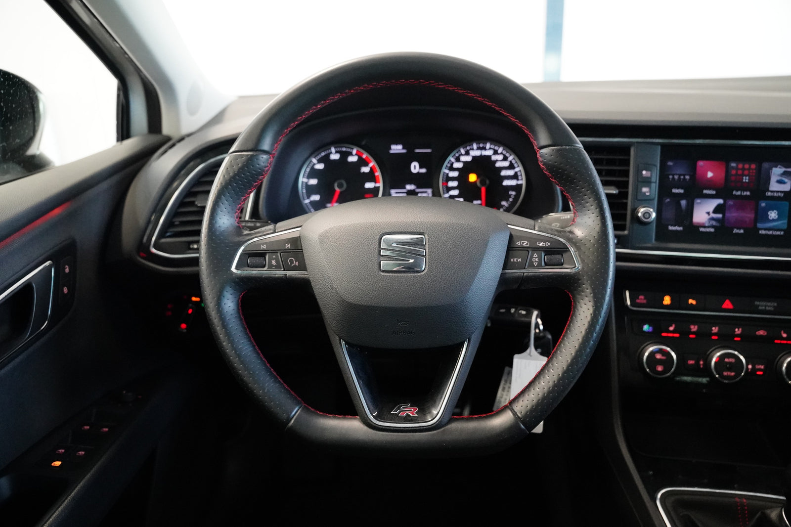 Seat Leon 1.5 TSI 96 kW FR – foto 18