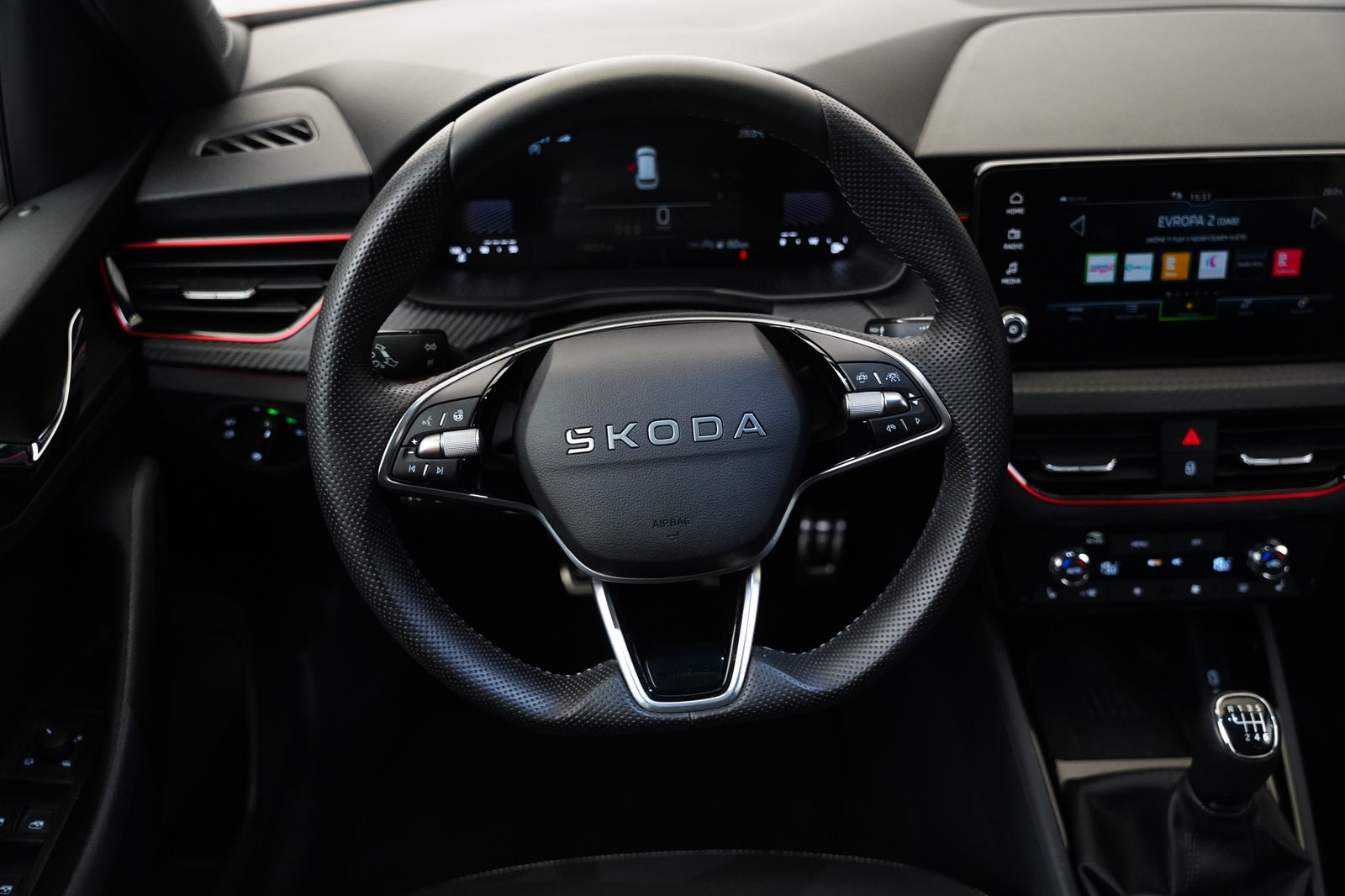 Škoda Kamiq 1.0 TSI 85 kW Monte Carlo – foto 18