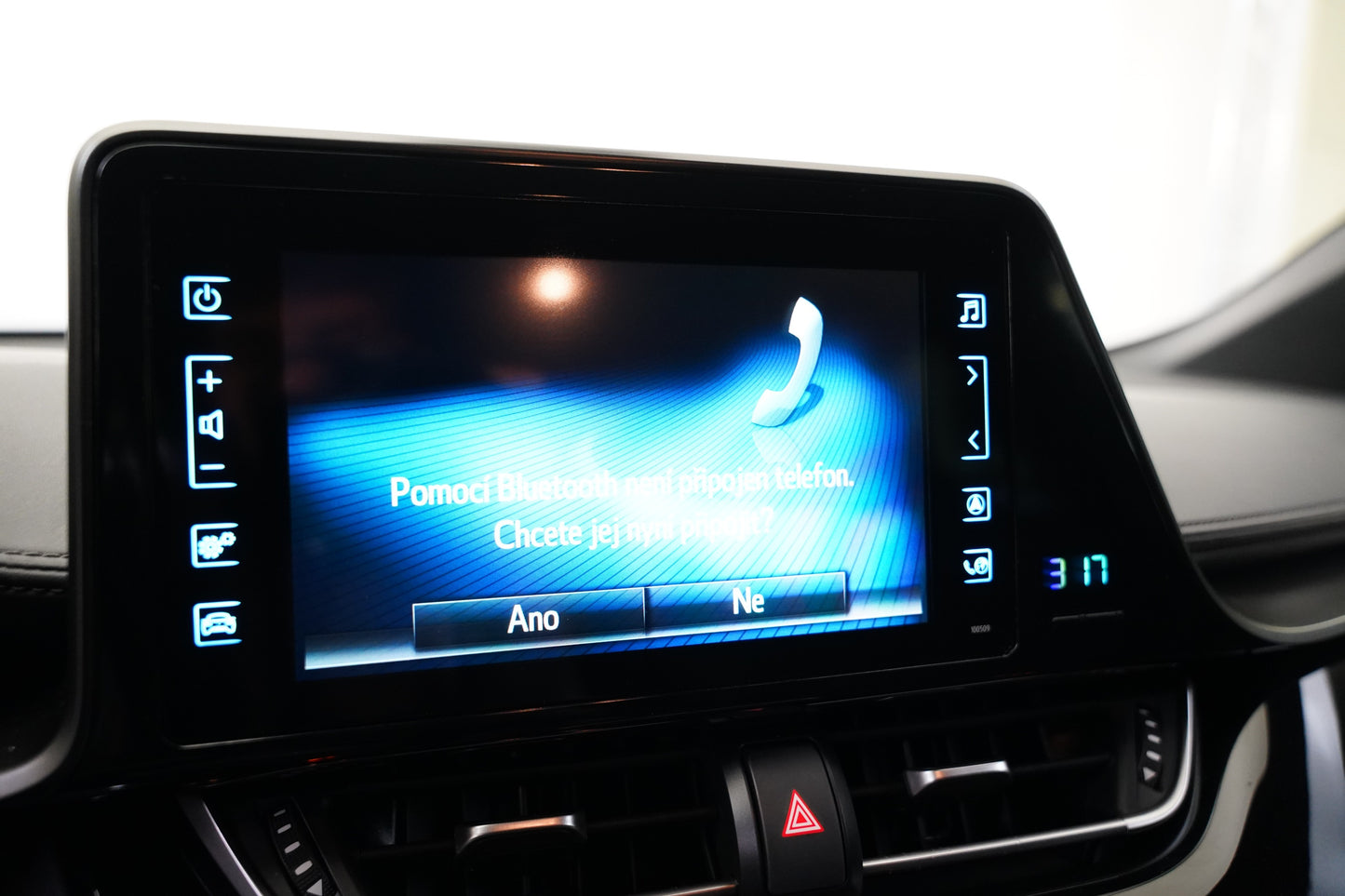 Toyota C-HR 1.8 Hybrid 90 kW Flow