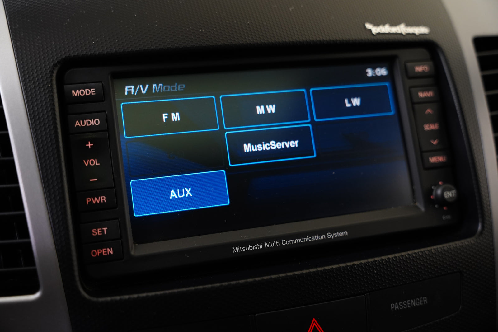 Mitsubishi Outlander 2.2 DI-D 115 kW 4x4 – foto 18
