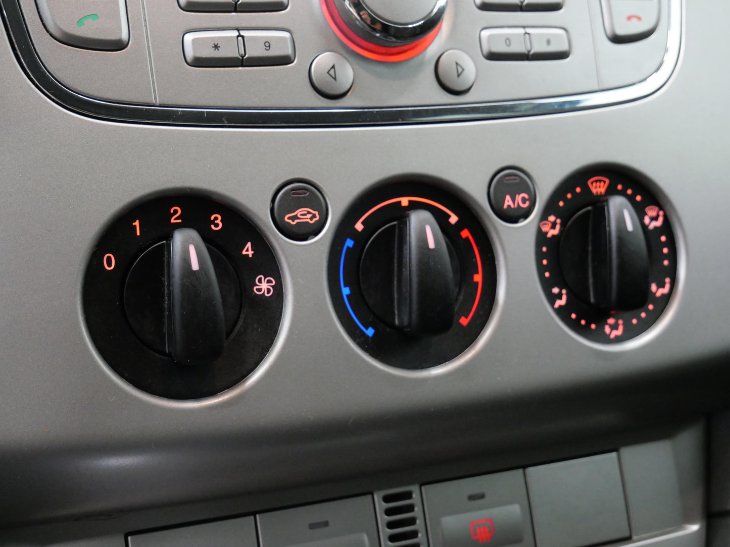 Ford Focus 1.6 Duratec 74 kW Trend