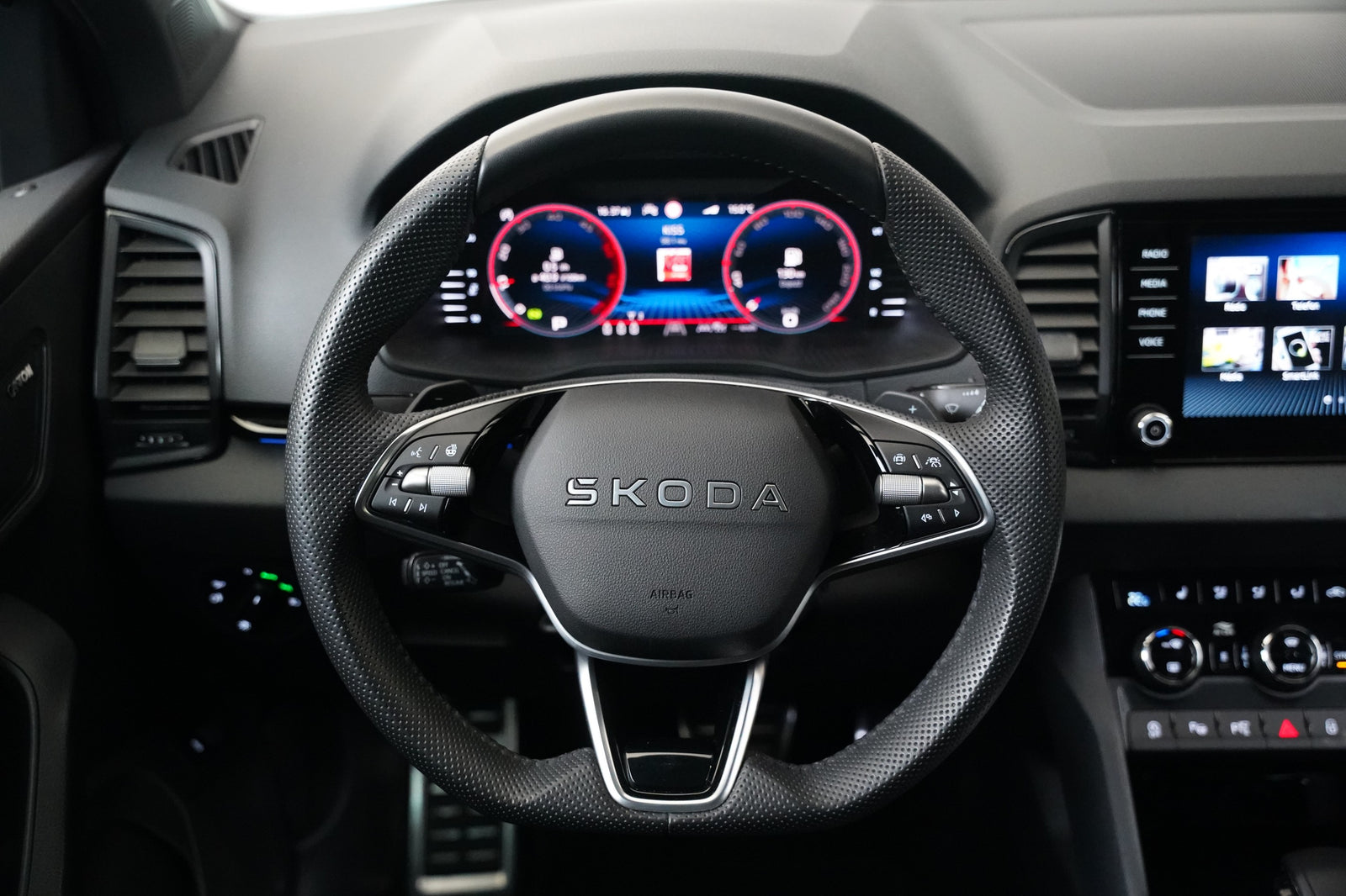 Škoda Karoq 2.0 TDI 110 kW 4x4 Sportline – foto 18