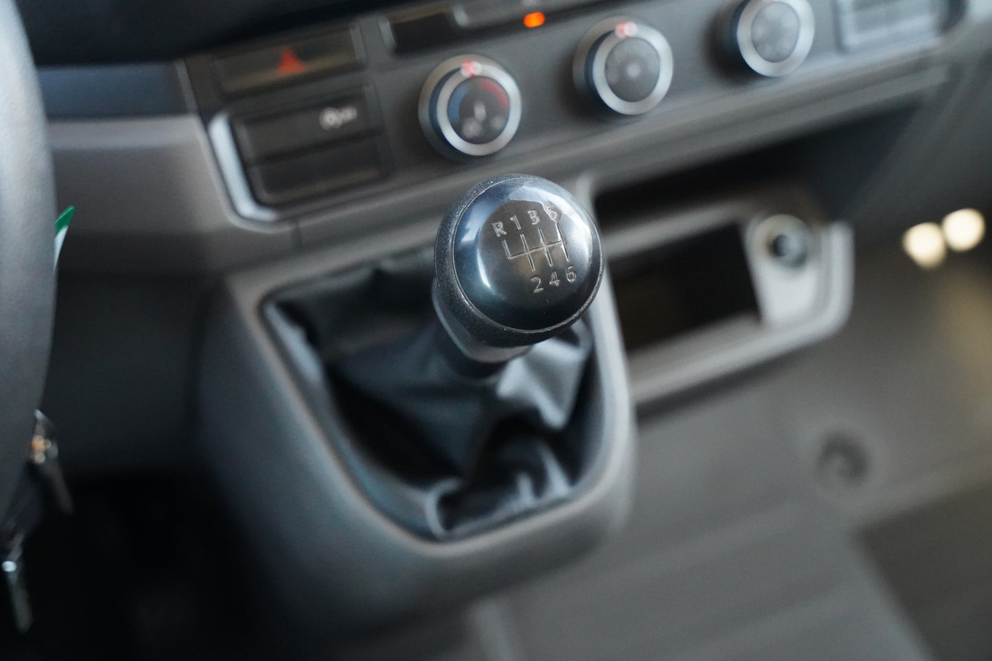 Volkswagen Crafter 2.0 TDI 103 kW 4Motion skříň