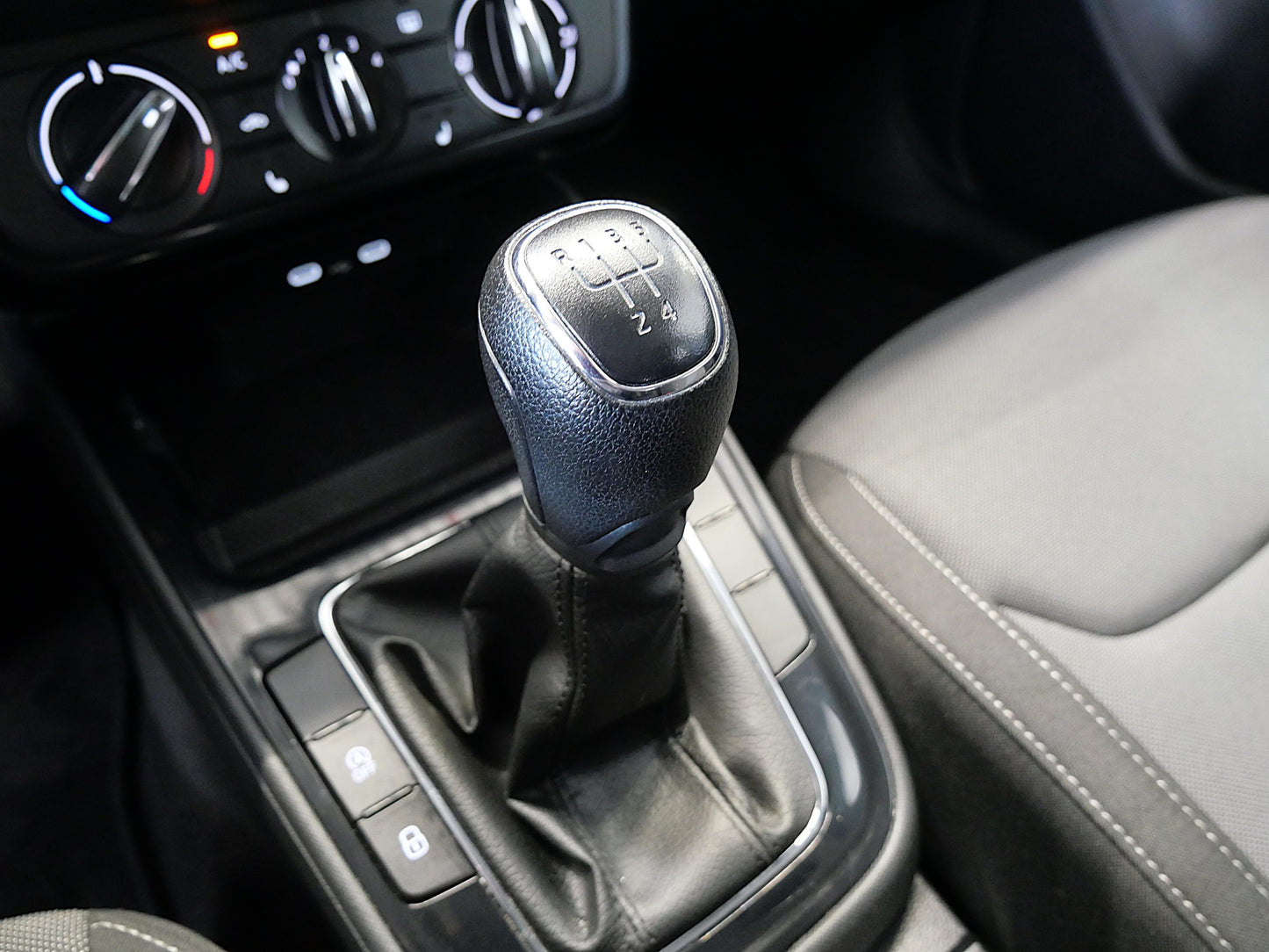 Škoda Fabia 1.0 MPi 59 kW Selection