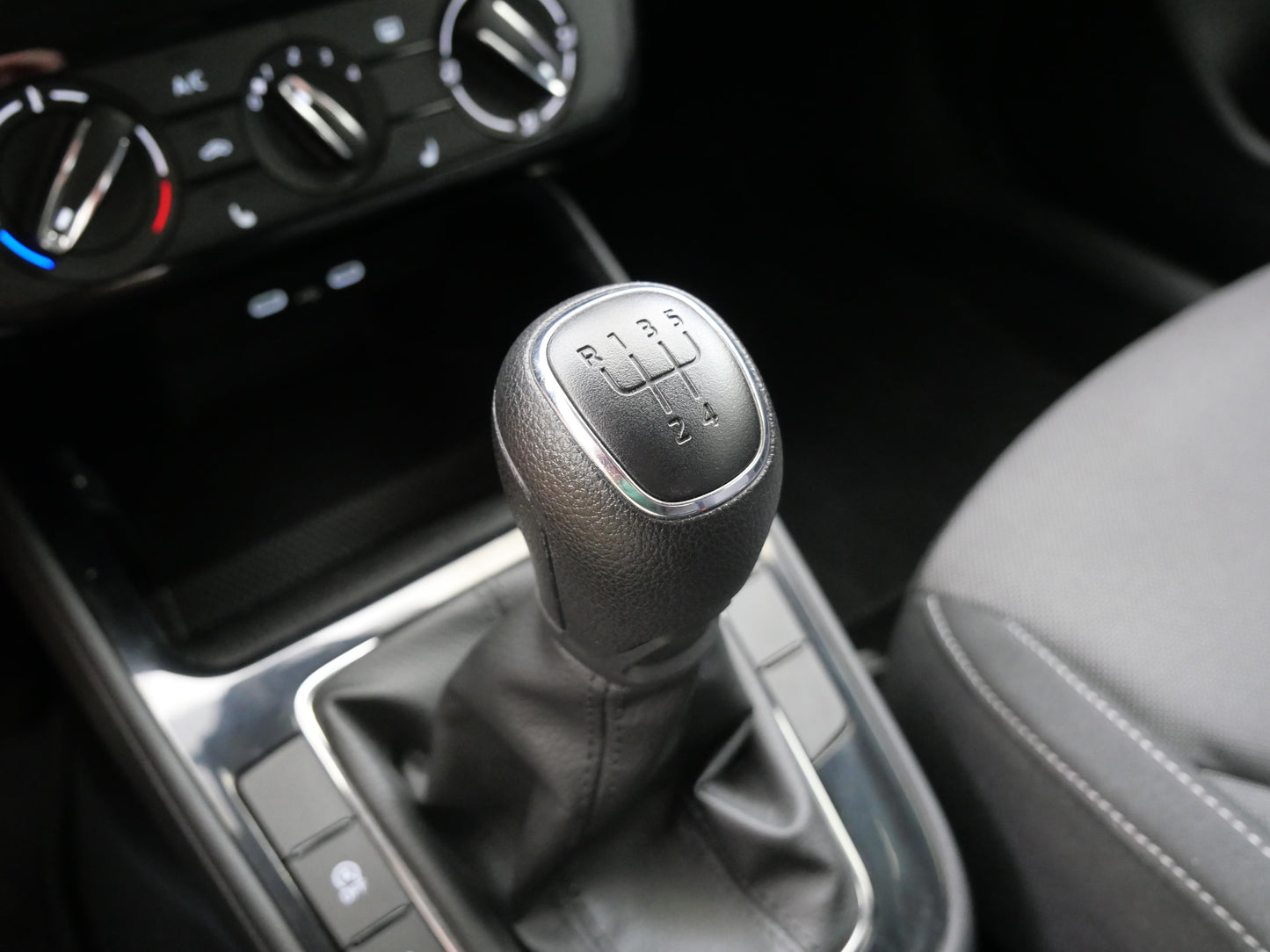 Škoda Fabia 1.0 MPI 59 kW Selection