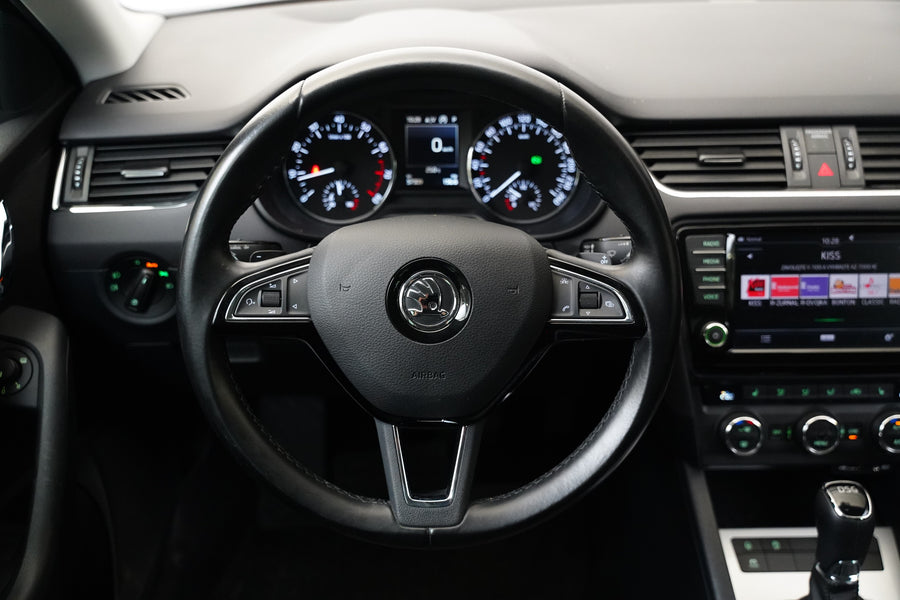 Škoda Octavia 1.8 TSI 132 kW DSG Style – foto 18