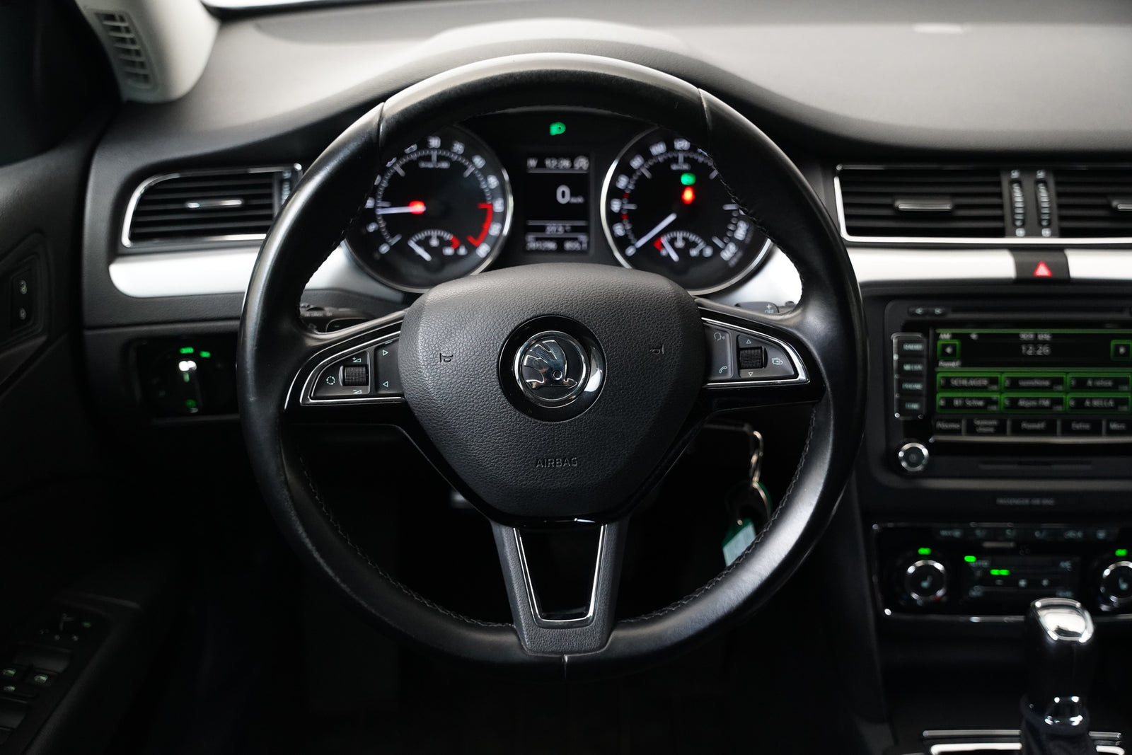 Škoda Superb 2.0 TDI 125 kW Exclusive – foto 18