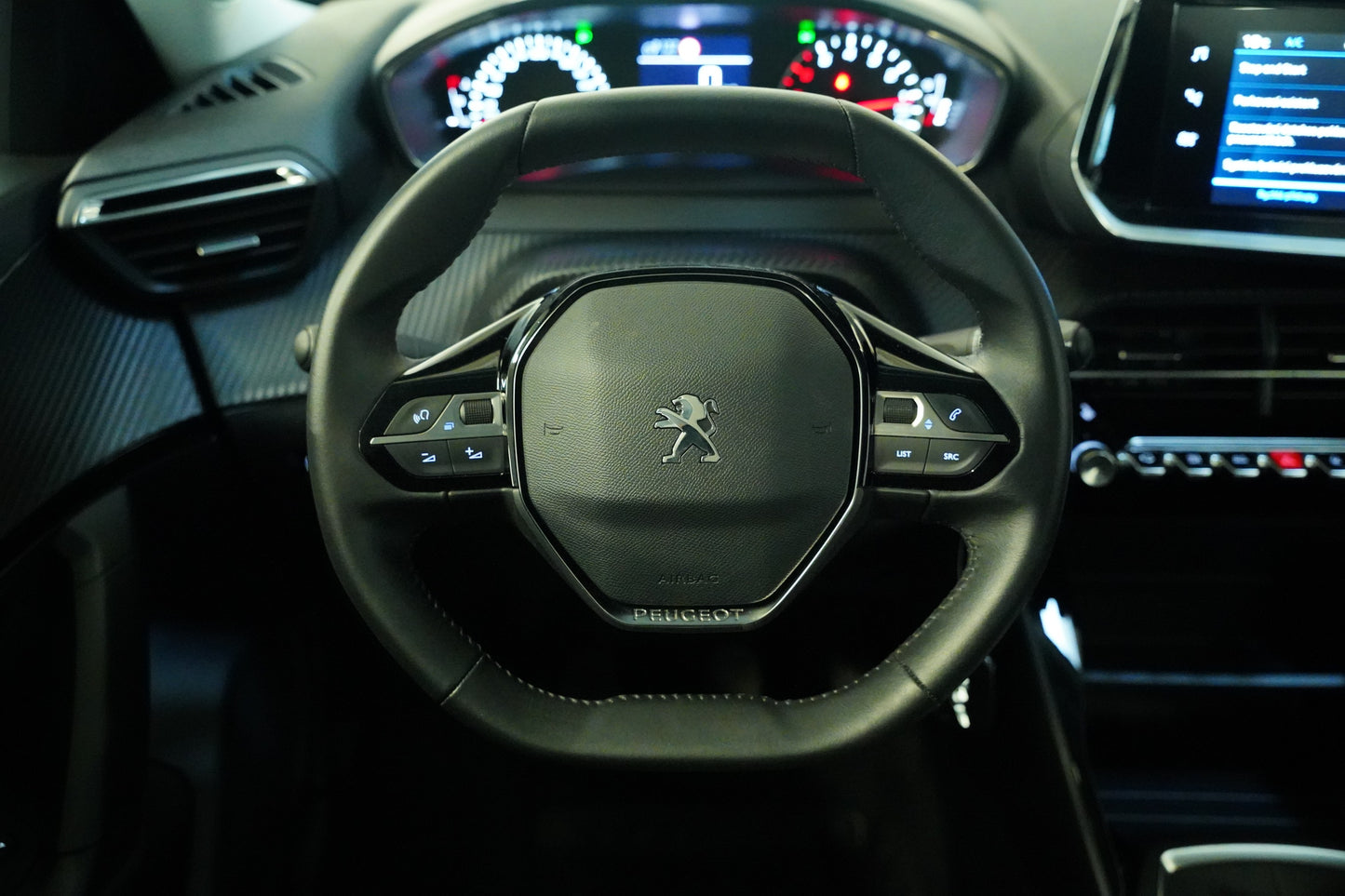 Peugeot 2008 1.2 PureTech 74 kW Active pack