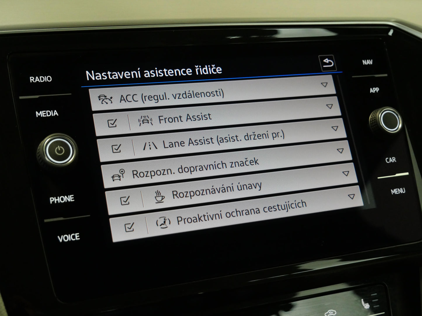 Volkswagen Passat 2.0 TDI 147 kW DSG Elegance