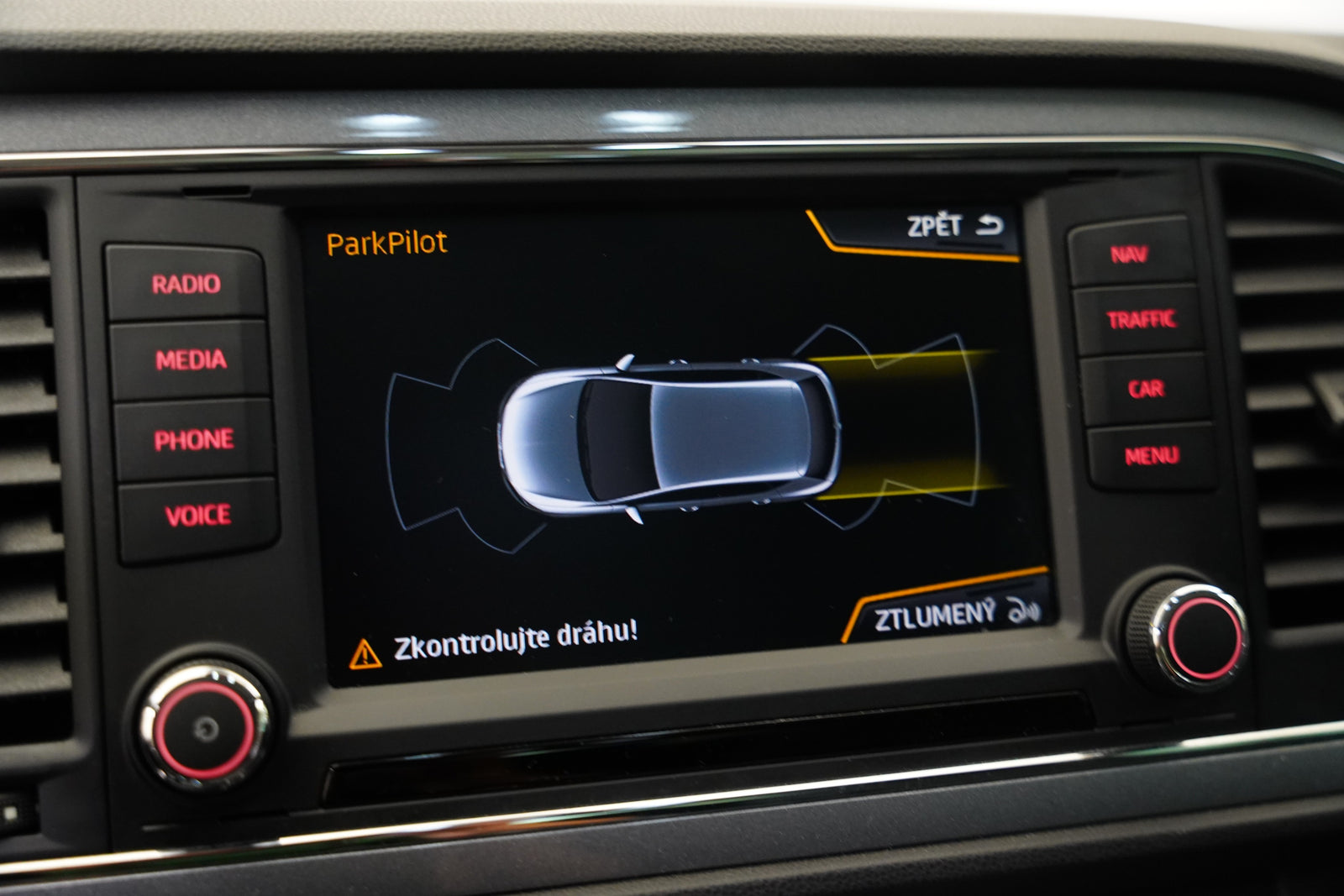 Seat Leon 2.0 TDI 135 kW DSG FR – foto 18
