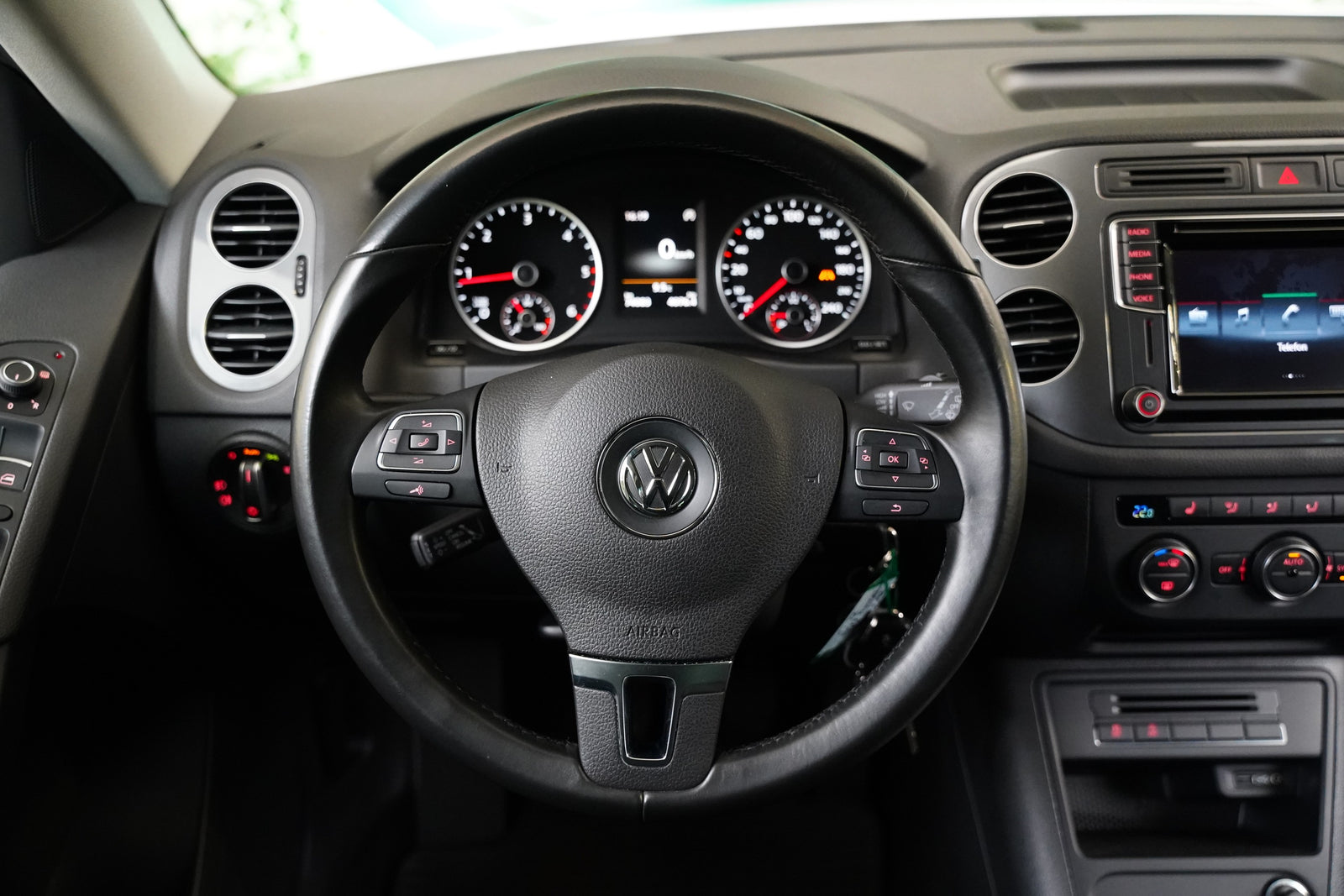 Volkswagen Tiguan 2.0 TDI 81 kW Sport&Style – foto 18