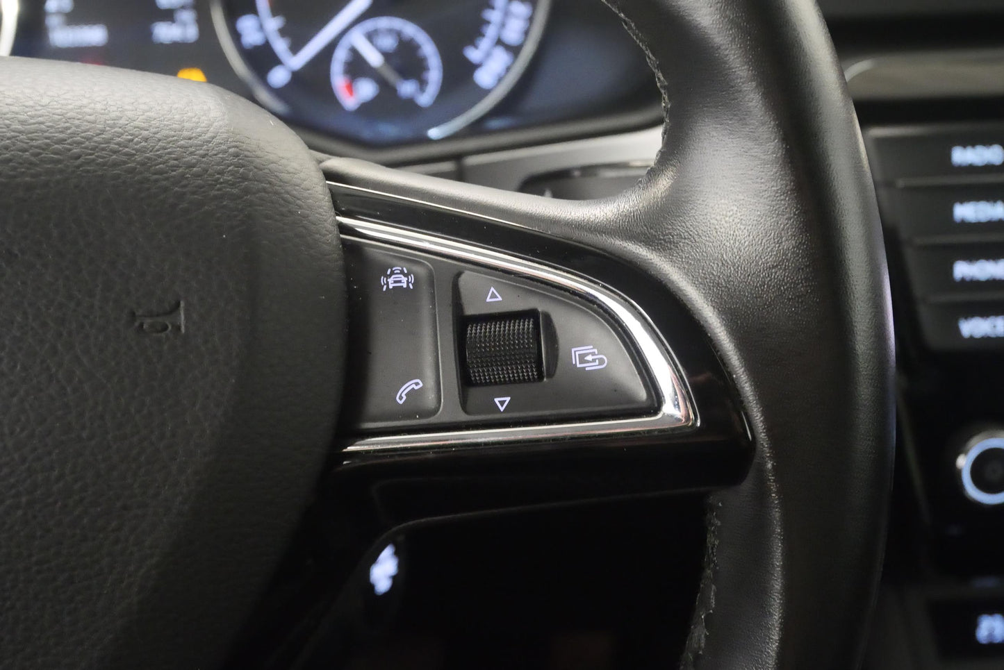 Škoda Superb 1.6 TDI 88kW DSG Style Premium