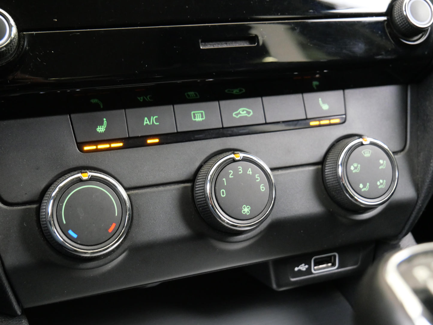 Škoda Octavia 1.8 TSI 132 kW Ambition Plus