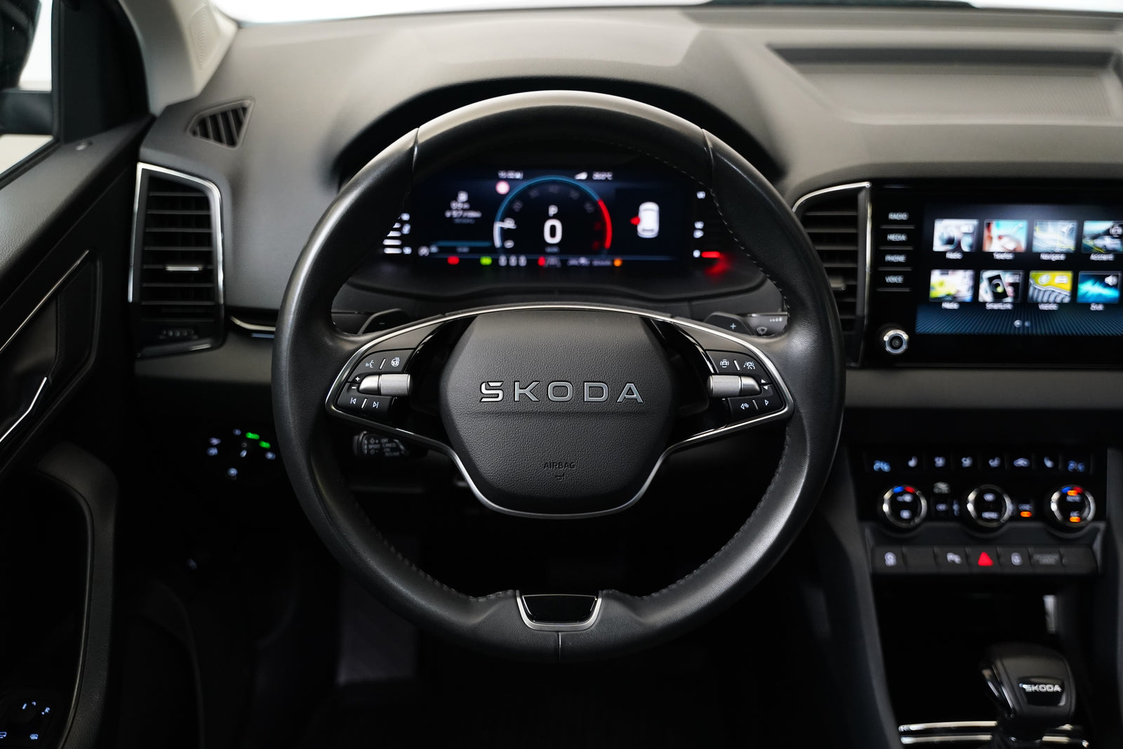 Škoda Karoq 1.5 TSI 110 kW Top Selection – foto 18