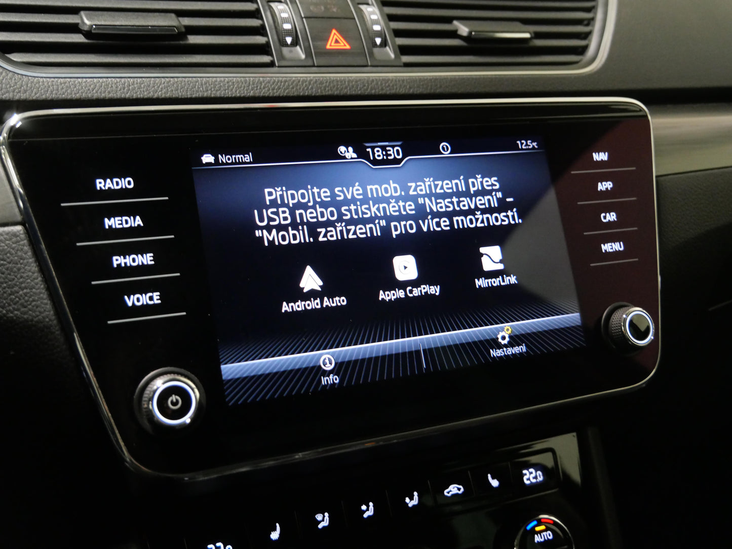 Škoda Superb 2.0 TDI 110 kW Style Extra