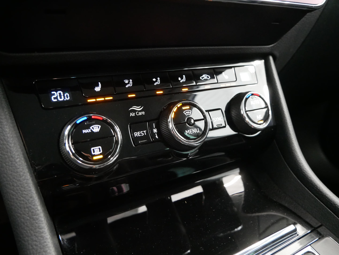 Škoda Superb 2.0 TDI 110 kW Ambition
