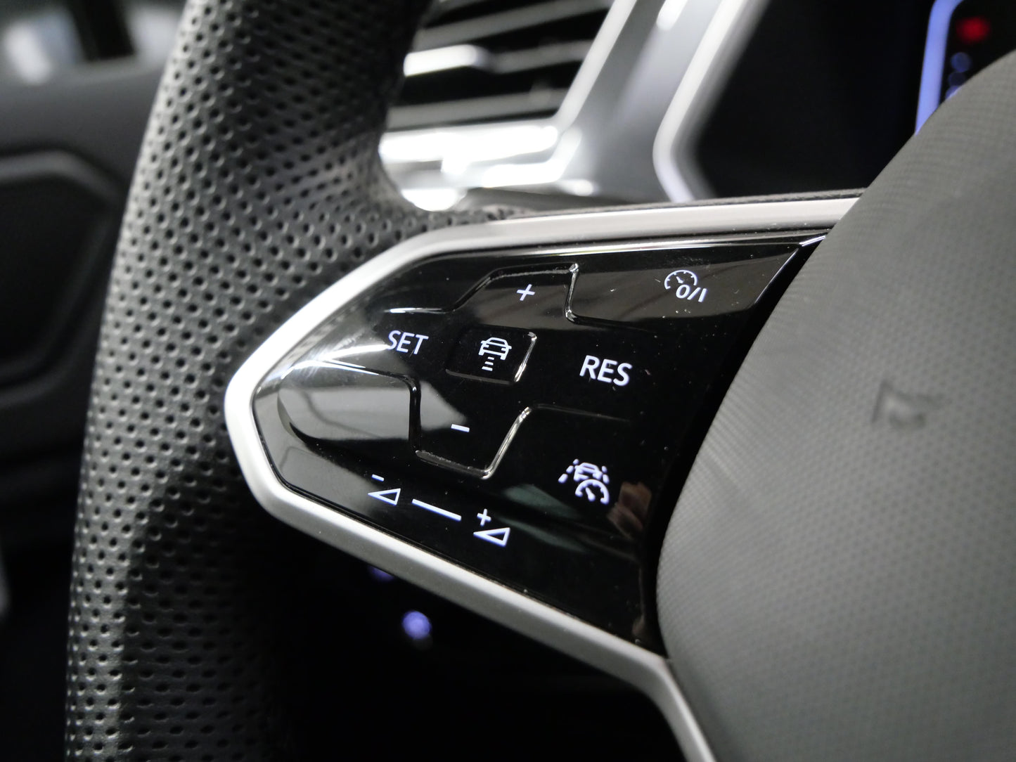 Volkswagen Tiguan 2.0 TSI 140 kW DSG 4x4 R-Line