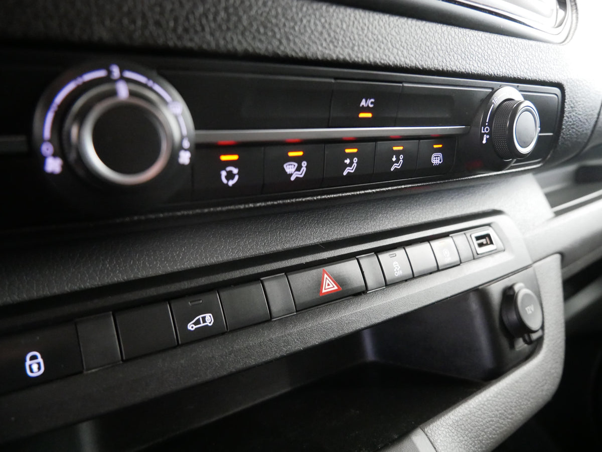 Toyota Proace 2.0 D-4D L3H1 3 místa – foto 18
