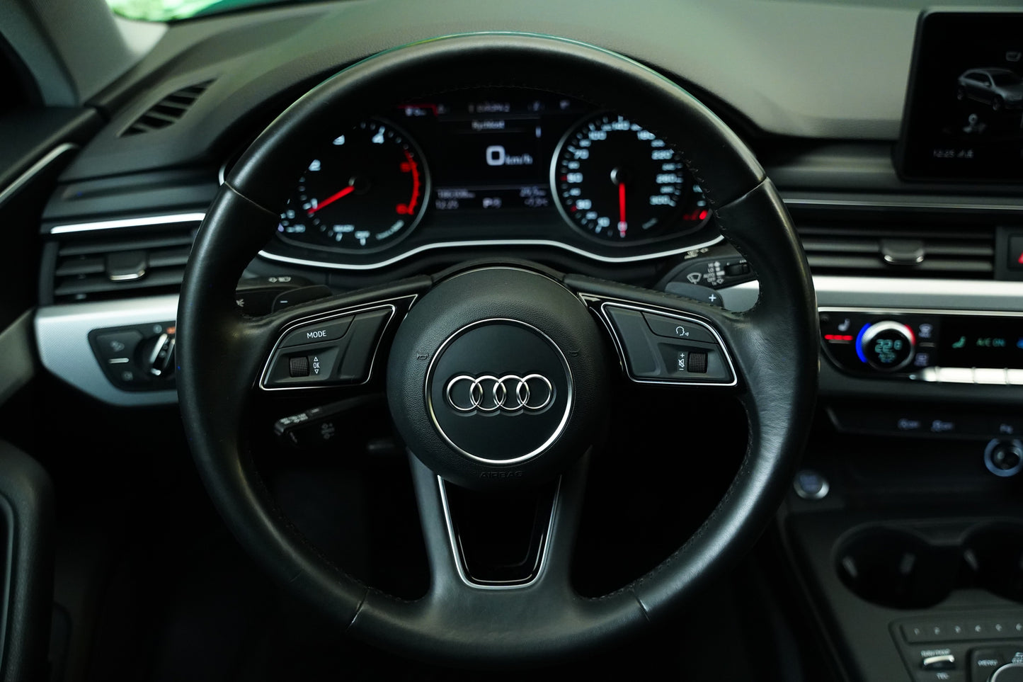 Audi A4 2.0 TDI 110 kW S-tronic Sport