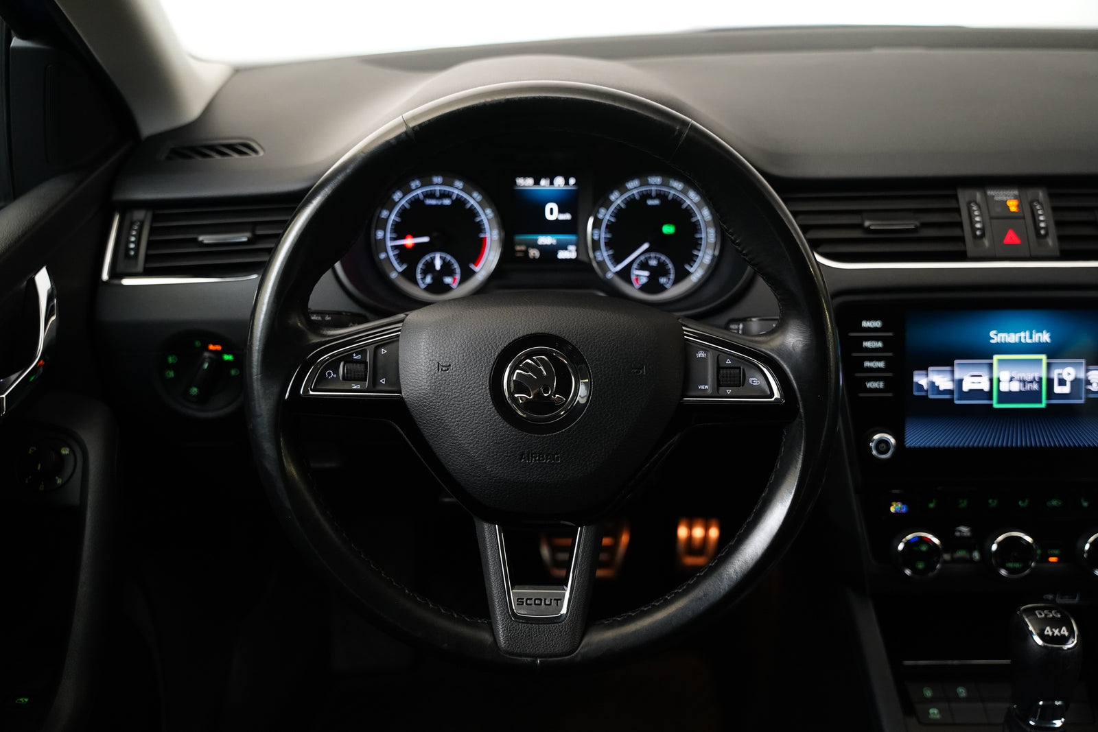 Škoda Octavia 2.0 TDI 135 kW DSG 4x4 Scout – foto 18