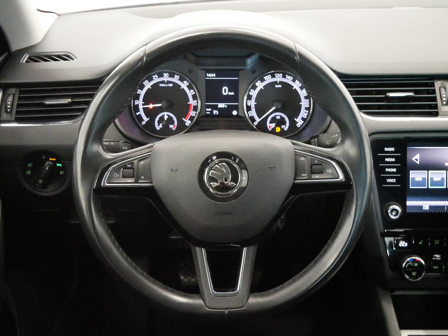 Škoda Octavia 1,6 TDi 85kW Ambition – foto 18