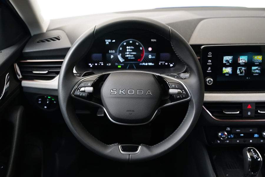 Škoda Scala 1.0 TSI 85kW DSG Top Selection – foto 18