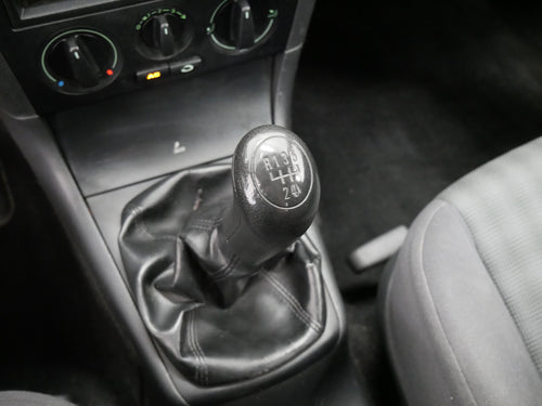 Škoda Octavia 1.6 MPi 75 kW Tour – foto 18