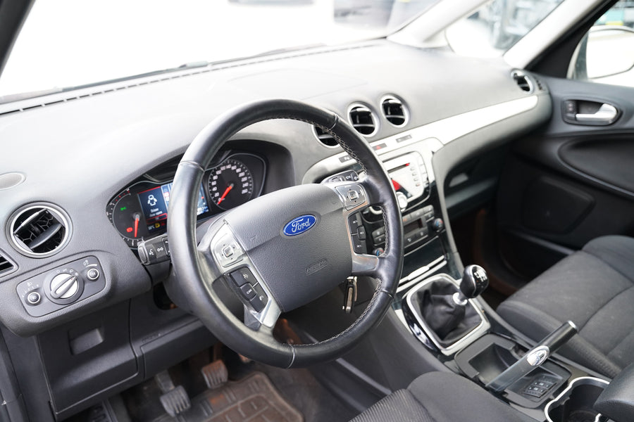 Ford Galaxy 1.6 EcoBoost 118 kW Ghia – foto 18