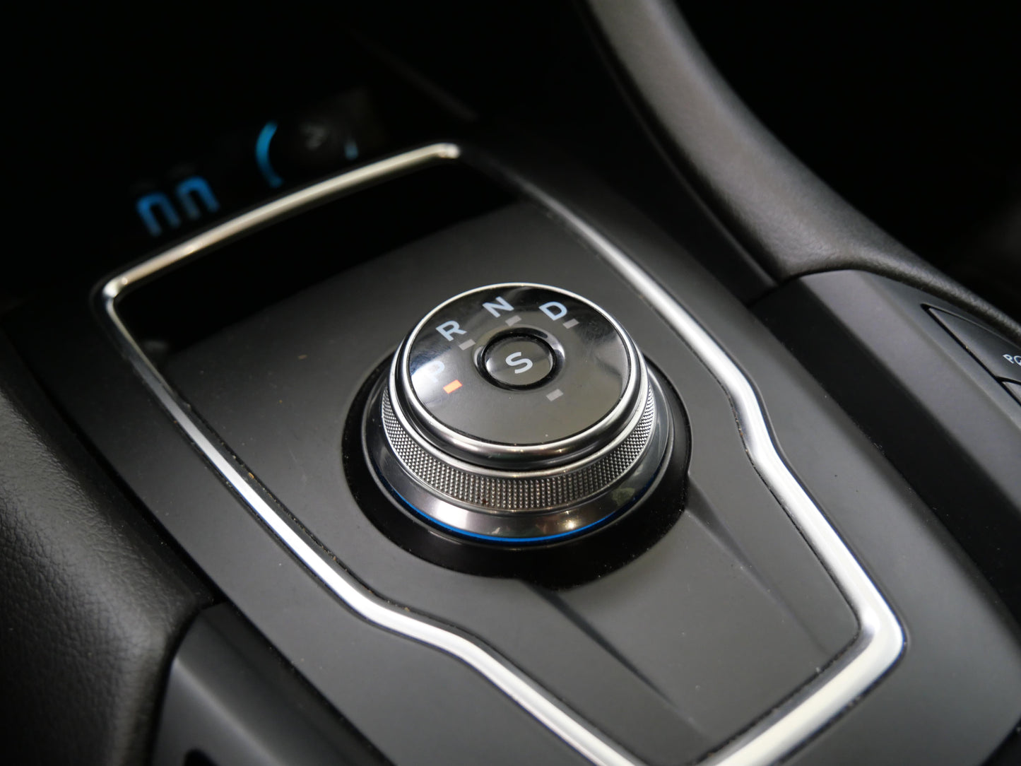 Ford Mondeo 2.0 EcoBlue 110 kW Titanium