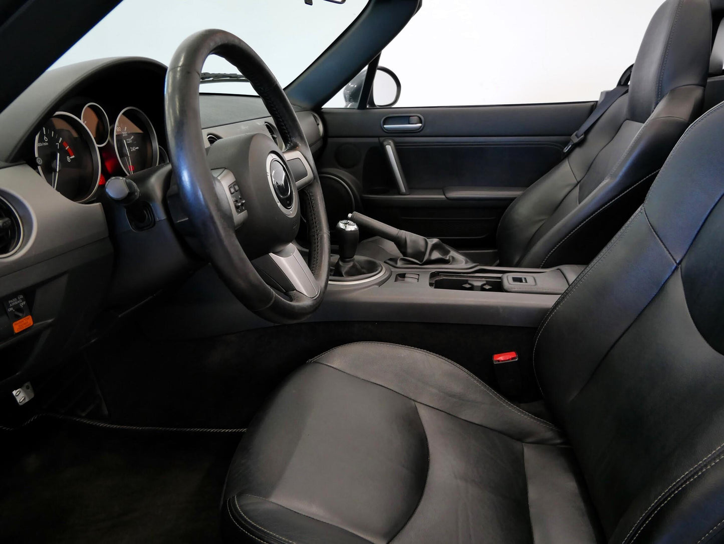 Mazda MX-5 2.0 i 118 kW Revolution
