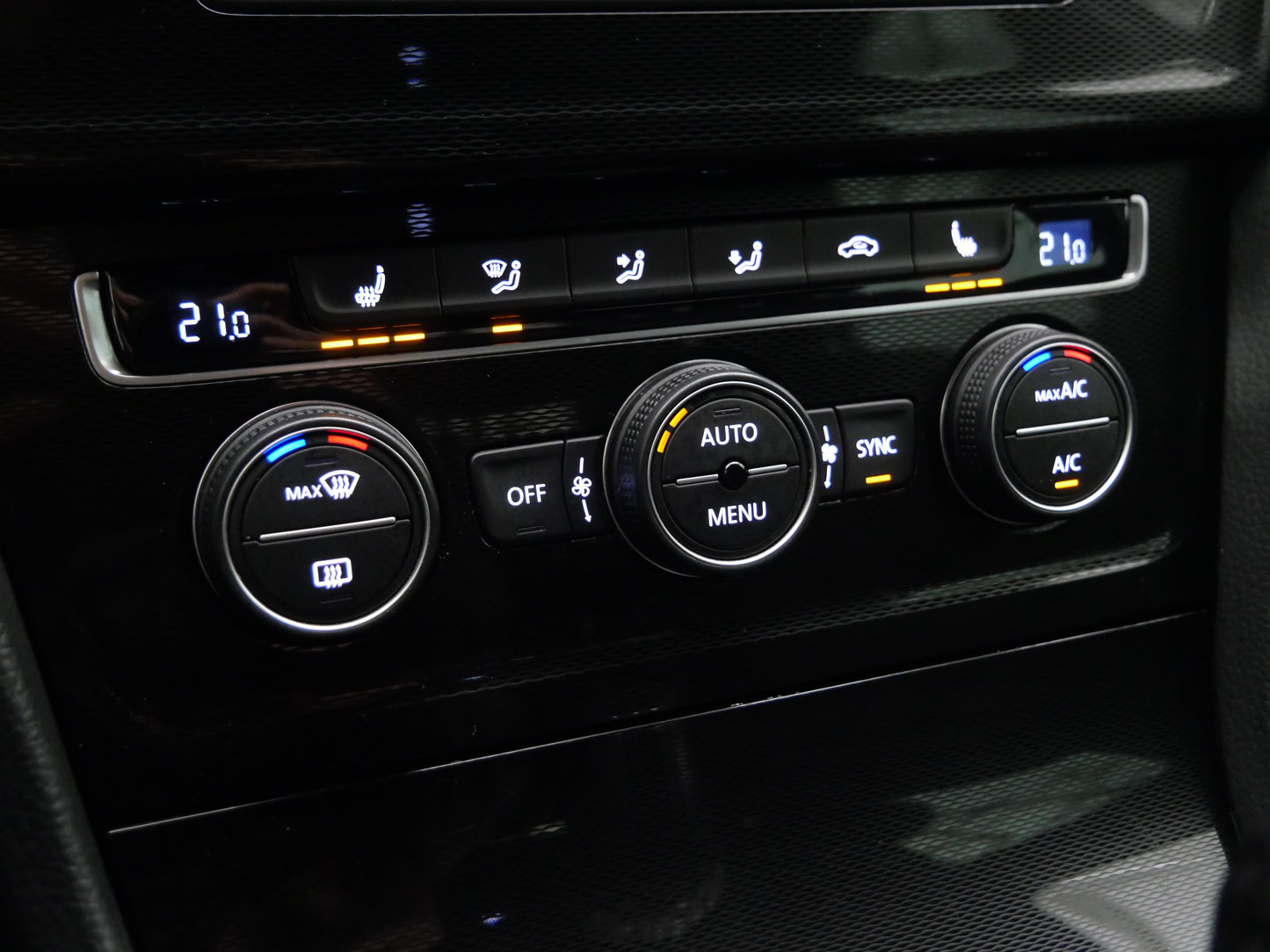 Volkswagen Golf 2.0 TSI 162 kW GTI