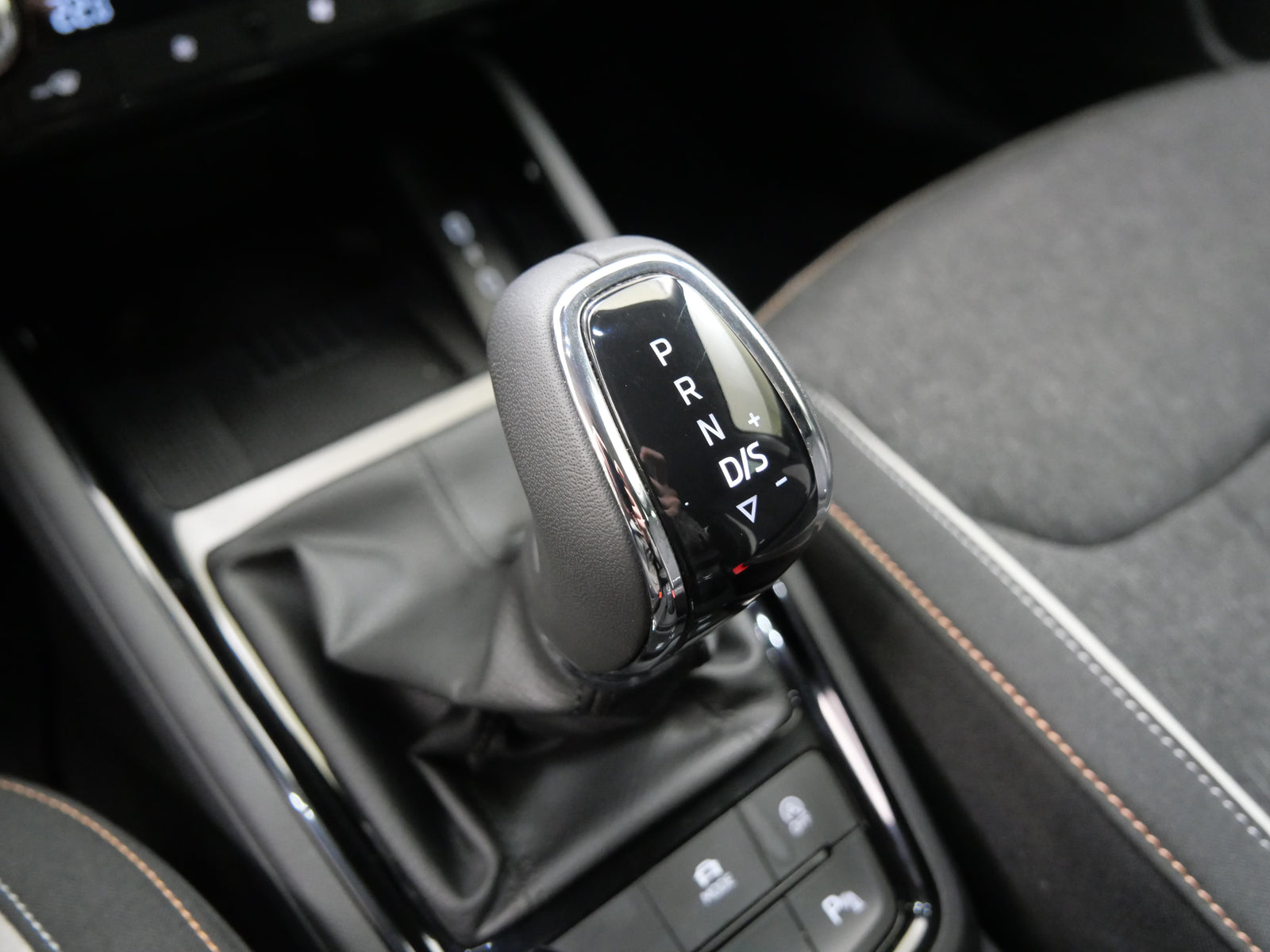 Škoda Scala 1.0 TSI 85kW DSG Top Selection – foto 18