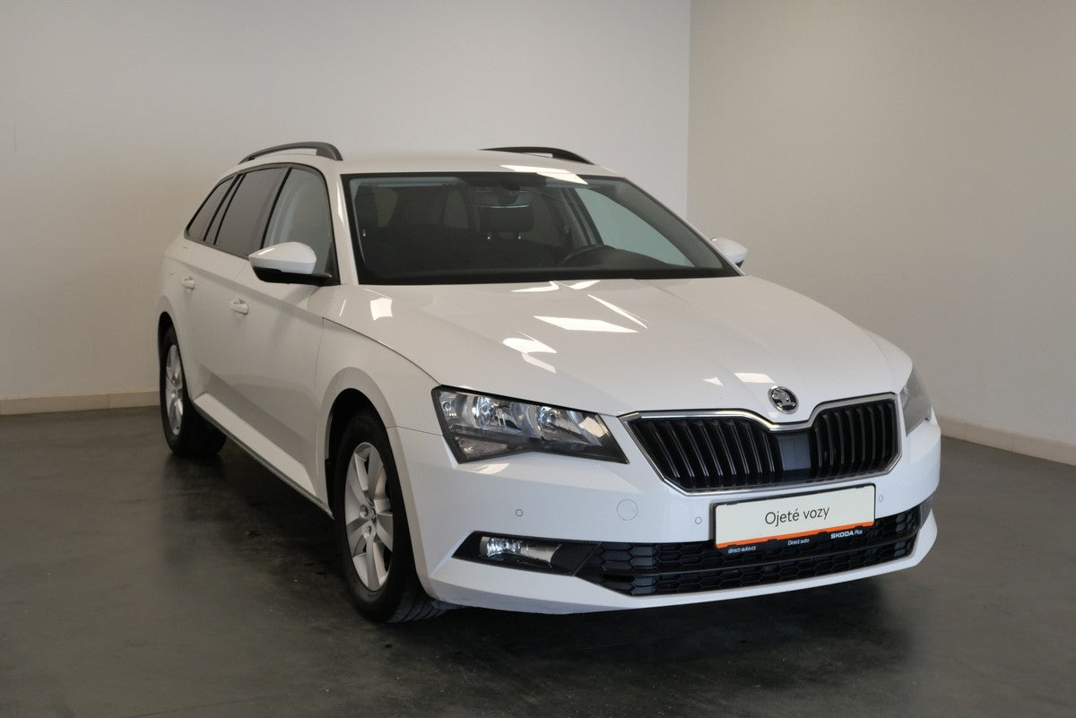 Škoda Superb 2.0 TDI 110 kW DSG – foto 8