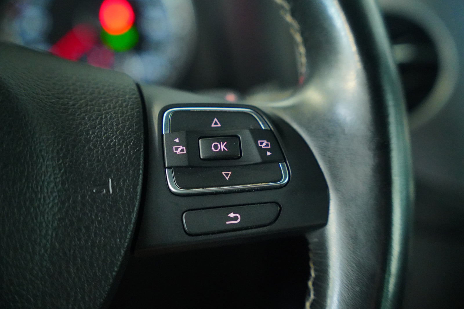 Volkswagen Tiguan 2.0 TSI 132 kW DSG 4Motion – foto 18