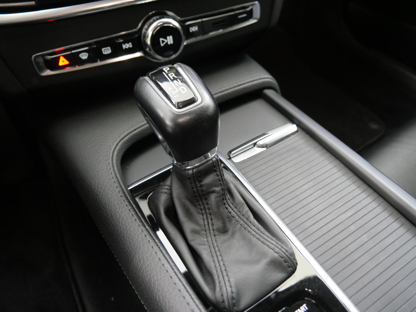 Volvo V90 D4 140 kW Momentum