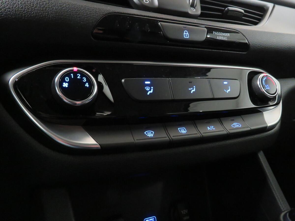 Hyundai i30 1.0 T-GDI 88 kW Family Comfort