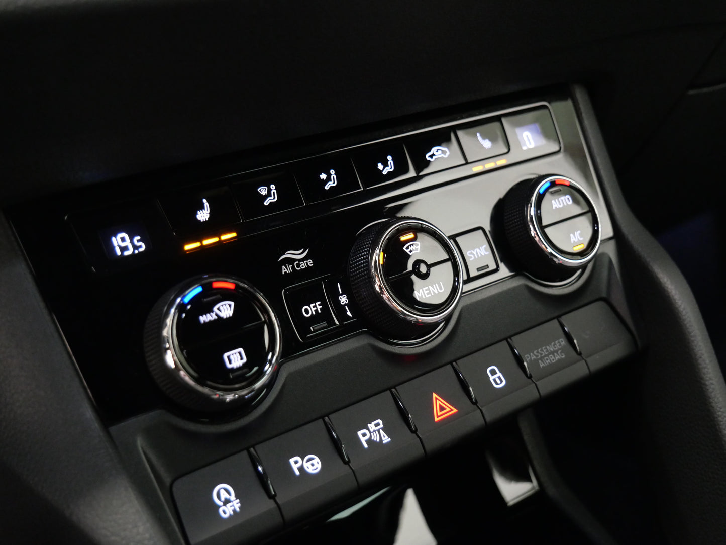 Škoda Karoq 2.0 TSI 140 kW Sportline