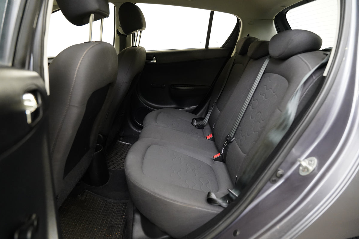 Hyundai i20 1,3 57 kW – foto 18