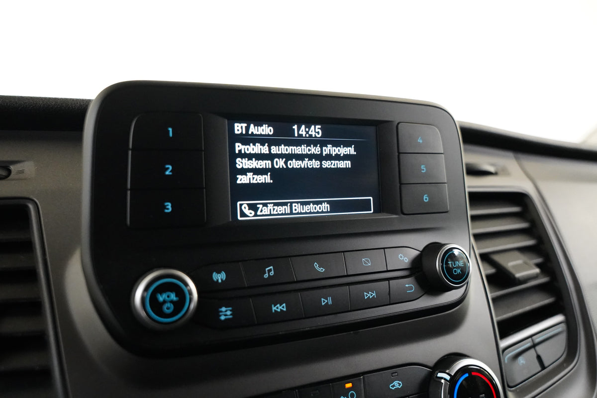 Ford Tourneo Custom 2.0 TDCI 77 kW – foto 18