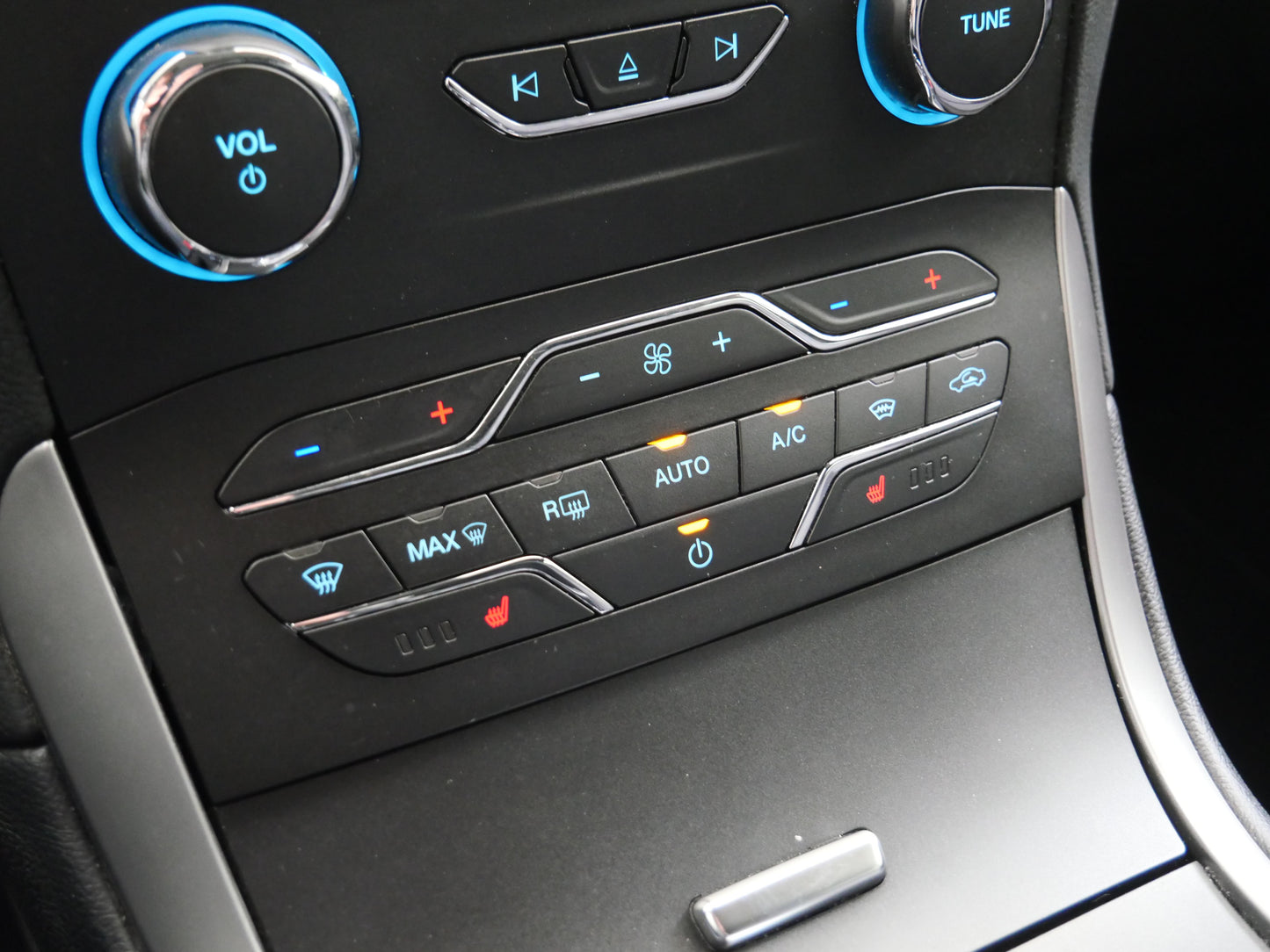 Ford S-MAX 2.0 TDCi 140 kW Trend