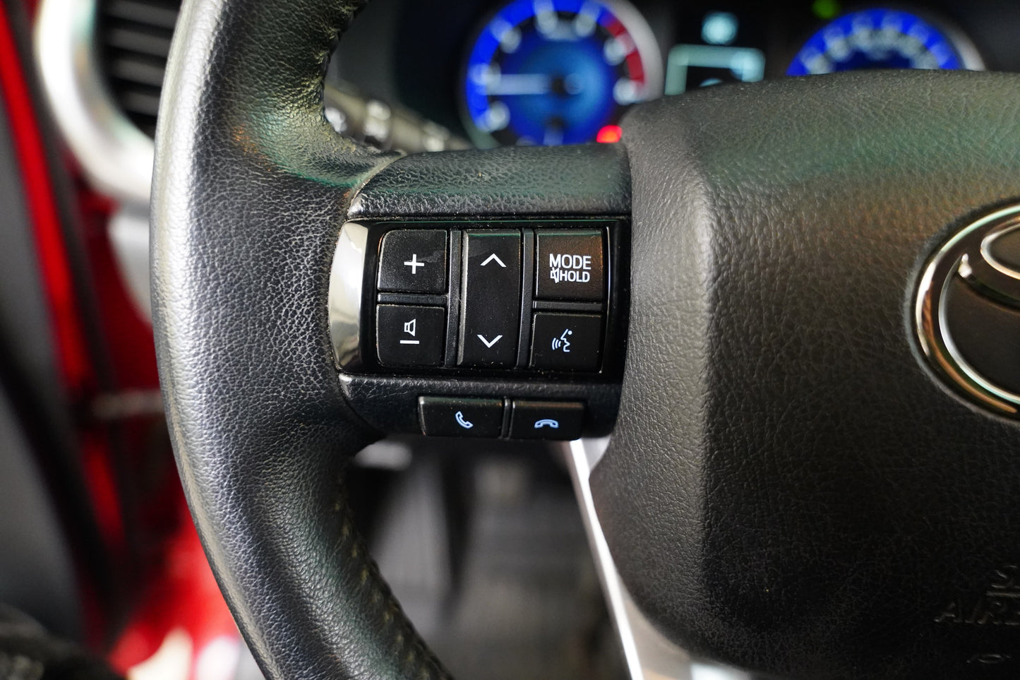 Toyota Hilux 2.4 D-4D 110 kW 4X4