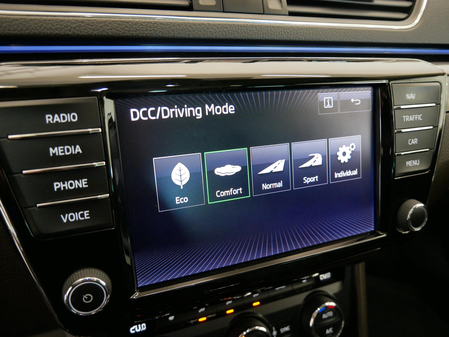 Škoda Superb 2.0 TDI 140 kW 4x4 L&K