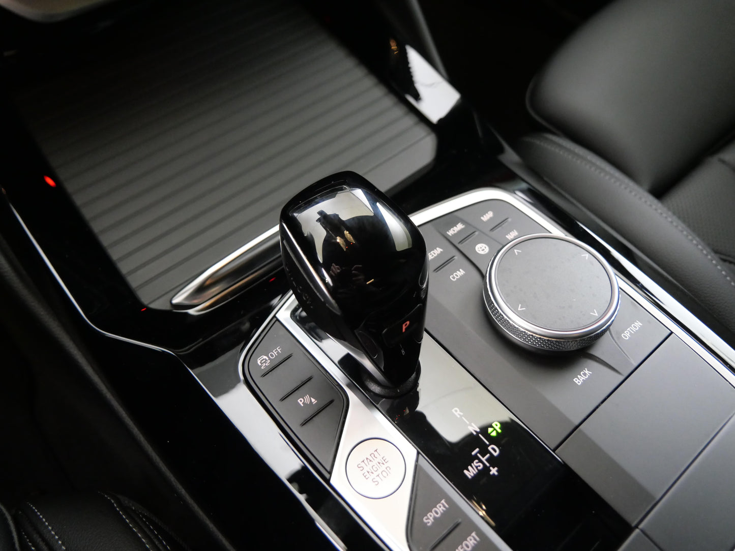 BMW X4 20d 140 kW xDrive M paket