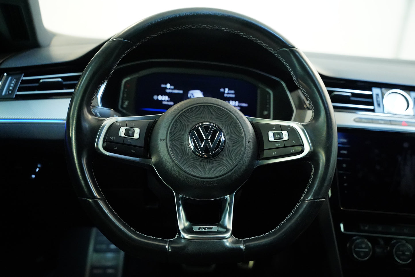 Volkswagen Arteon 2.0TDI 140KW R-LINE