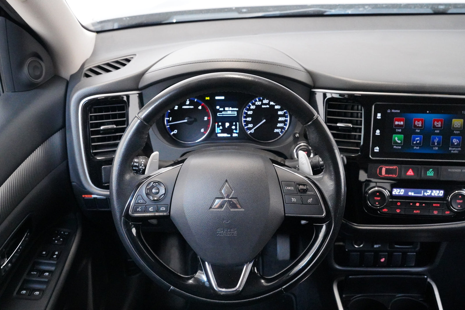 Mitsubishi Outlander 2.2 DI-D 110kW 4WD Intense+ – foto 18