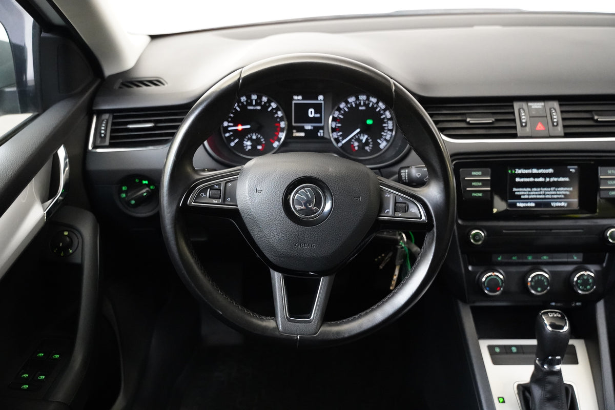 Škoda Octavia 1.6 TDI 81kW DSG Ambition Plus – foto 18